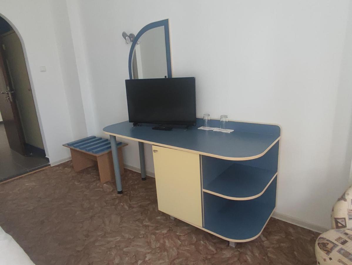 Hotel Кианти Kŭrdzhali Esterno foto