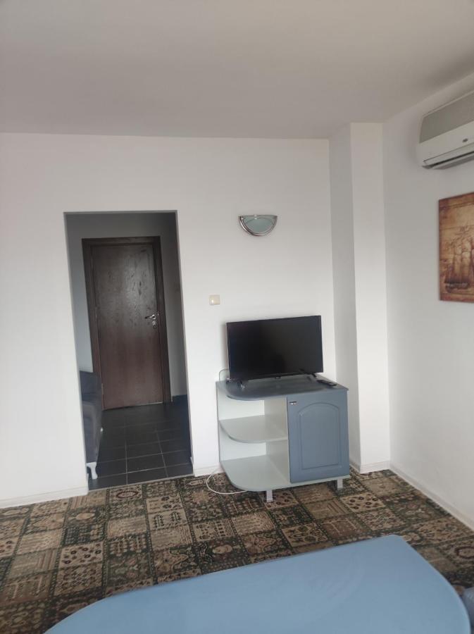 Hotel Кианти Kŭrdzhali Esterno foto