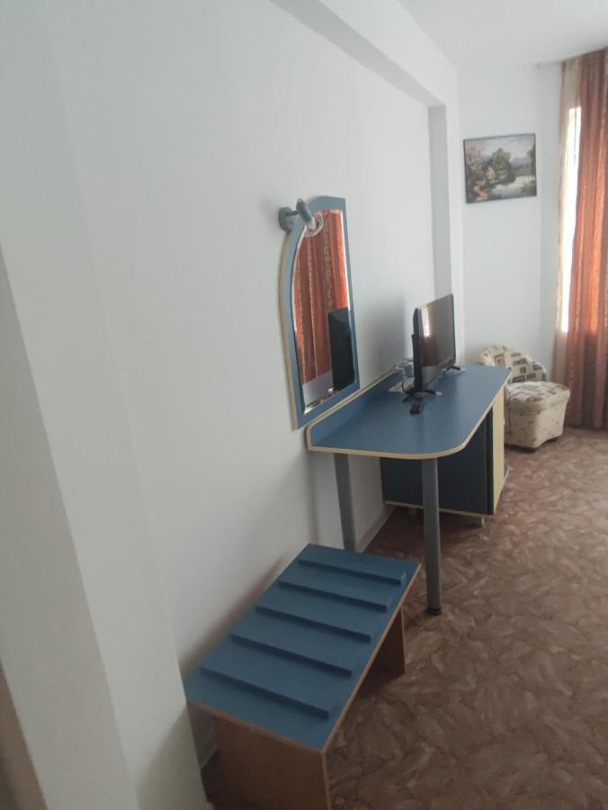 Hotel Кианти Kŭrdzhali Esterno foto