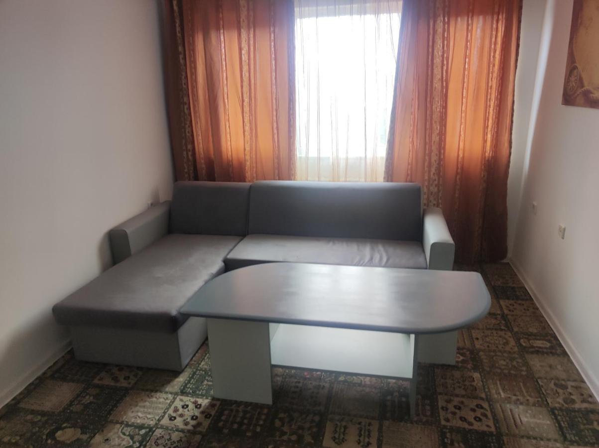 Hotel Кианти Kŭrdzhali Esterno foto